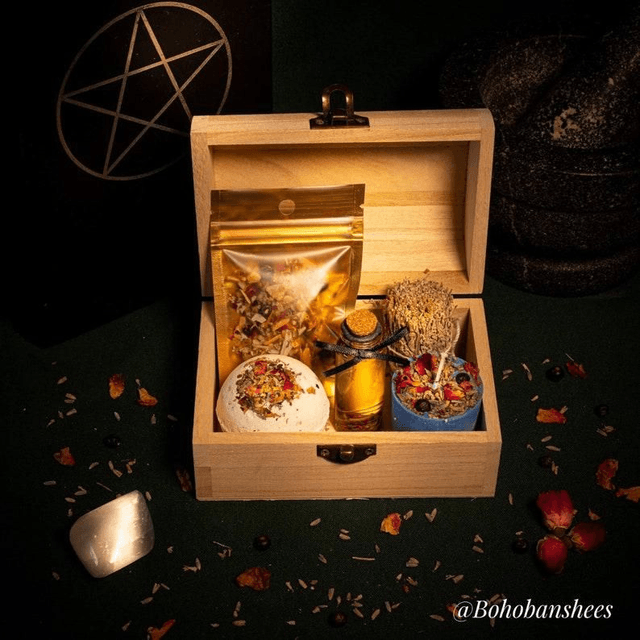 Full Moon Box