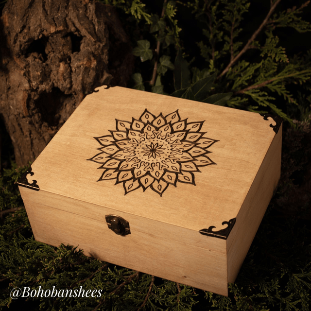 Medium Trinket/ Keepsake/Tarot Boxes